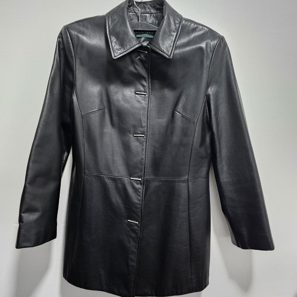 Danier Leather black Jacket women size 8/10 new without tag